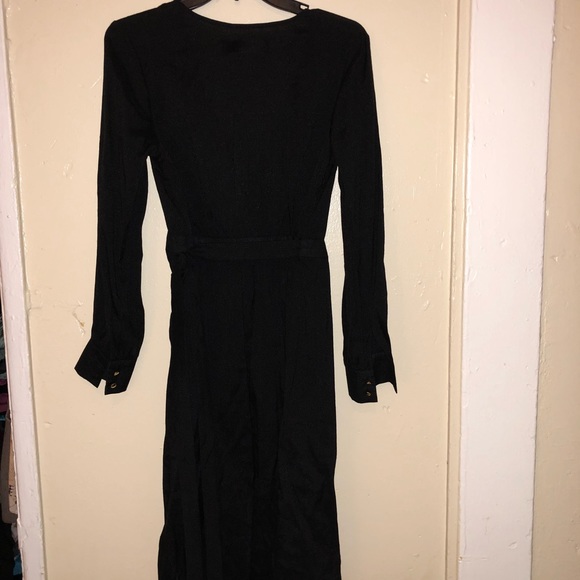 MINKPINK wrapped high low dress with v neck. - Picture 7 of 7